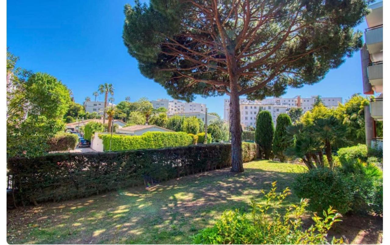 Superbe studio lumineux sur Cannes, à quelques minutes de la célèbre rue d'Antibes ! Esterno foto