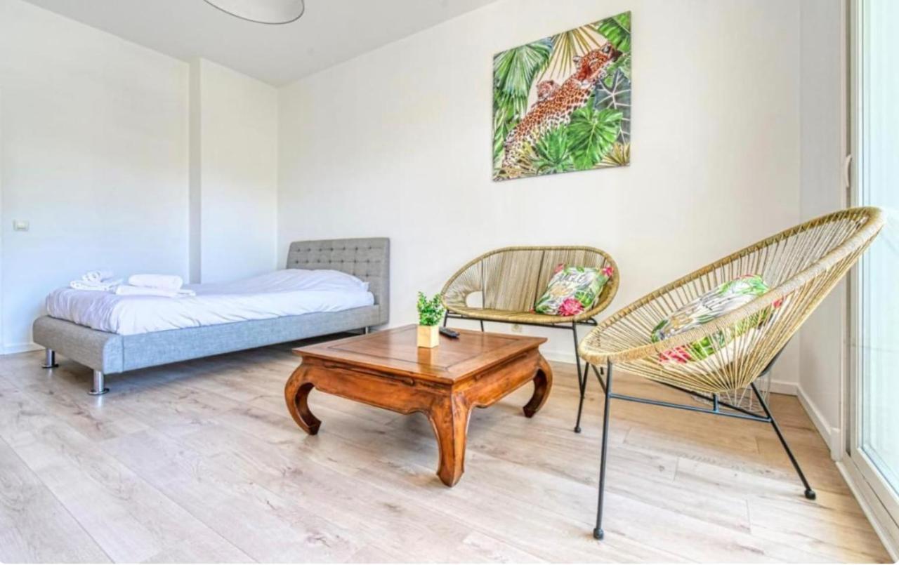 Superbe studio lumineux sur Cannes, à quelques minutes de la célèbre rue d'Antibes ! Esterno foto